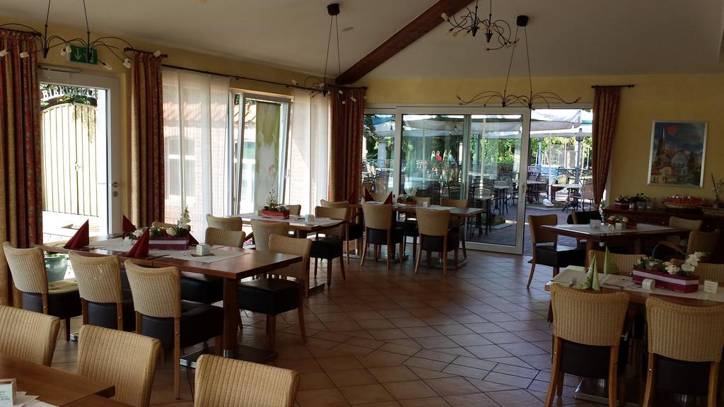 Hotel Restaurant Am Pfauenhof Quakenbruck Ngoại thất bức ảnh