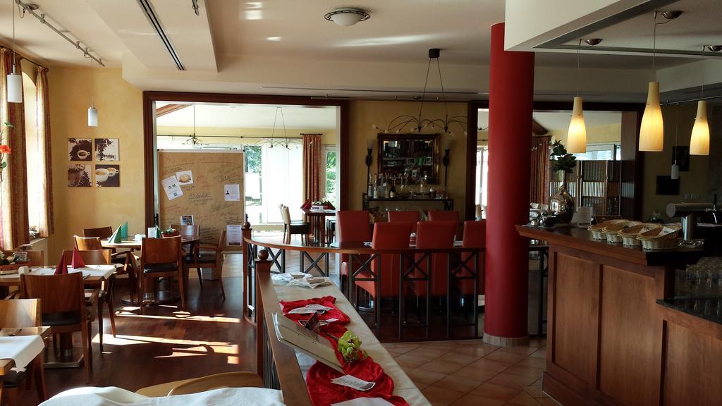 Hotel Restaurant Am Pfauenhof Quakenbruck Ngoại thất bức ảnh